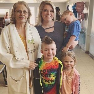 Meet your Posher, Sandra